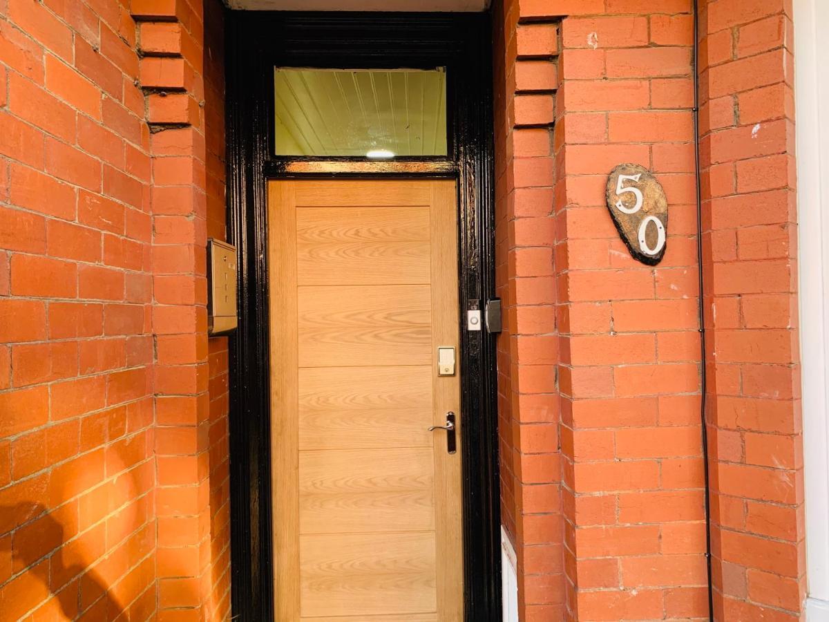 50 Mayford Road Hotell Manchester Exteriör bild