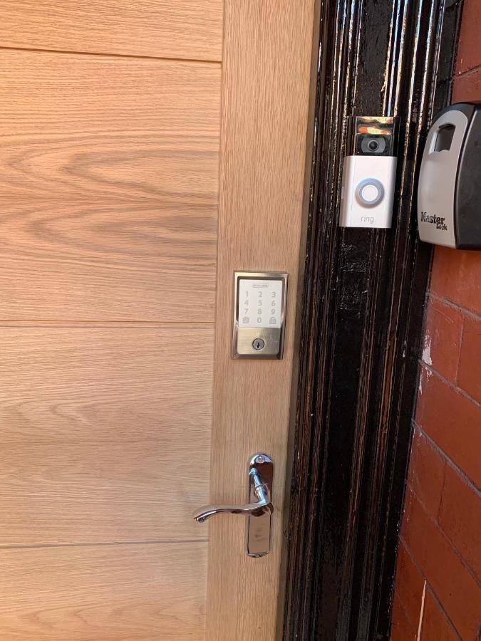 50 Mayford Road Hotell Manchester Exteriör bild
